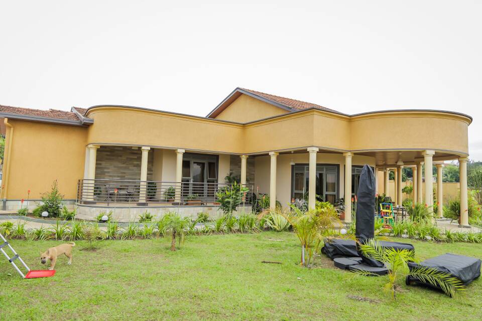 1.Mansion for rent in Kagugu
